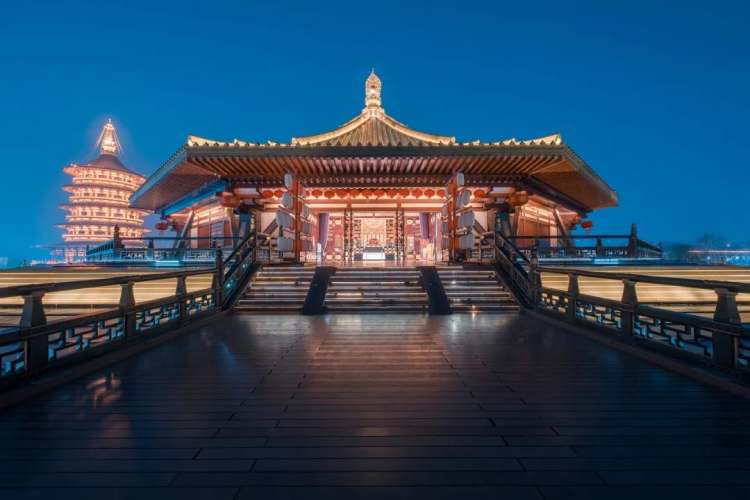 A scenic view of Luoyang Dongzhouwangcheng