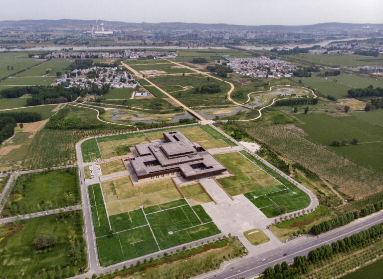 Discover the Ancient Wonders of Luoyang Erlitouyizhi: A Journey Through Time