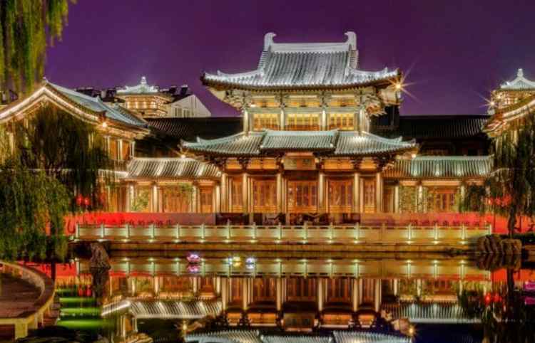 A scenic view of Luoyang Henanfuwenmiao