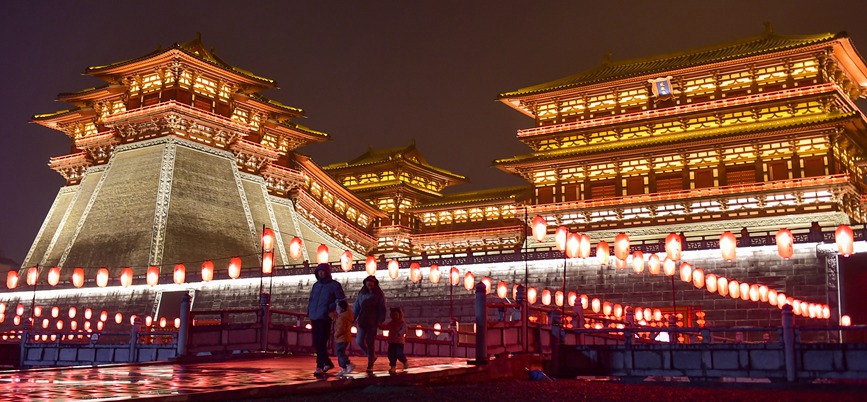 A scenic view of Luoyang Huaguogucheng