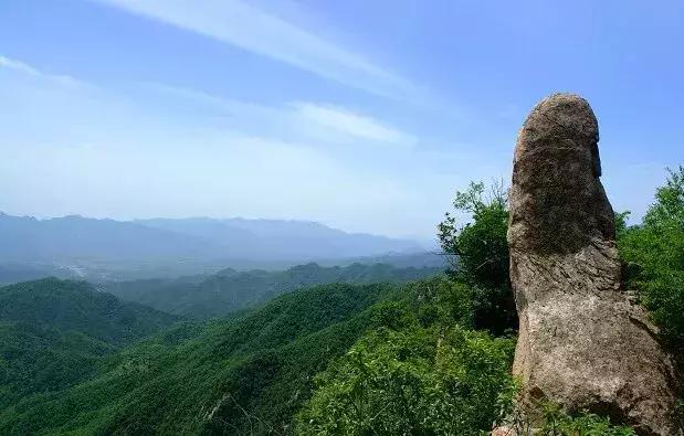 A scenic view of Luoyang Liangchengguli
