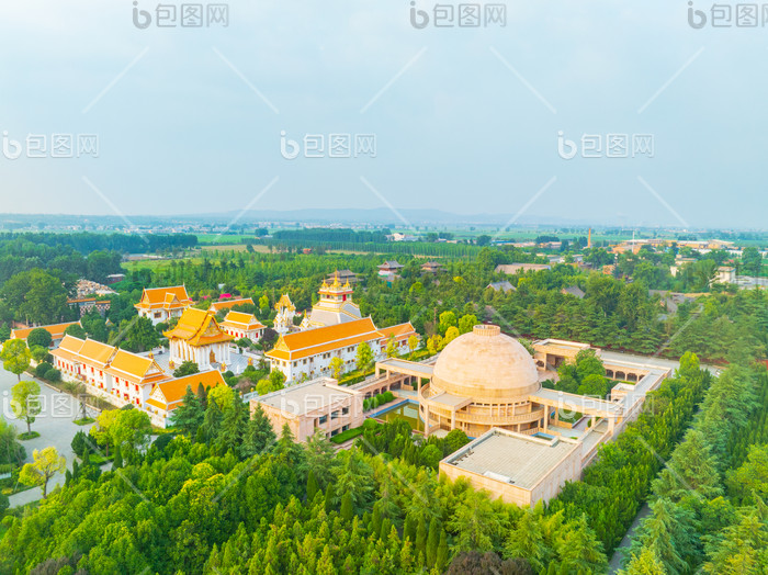 A scenic view of Luoyang Lingshansi