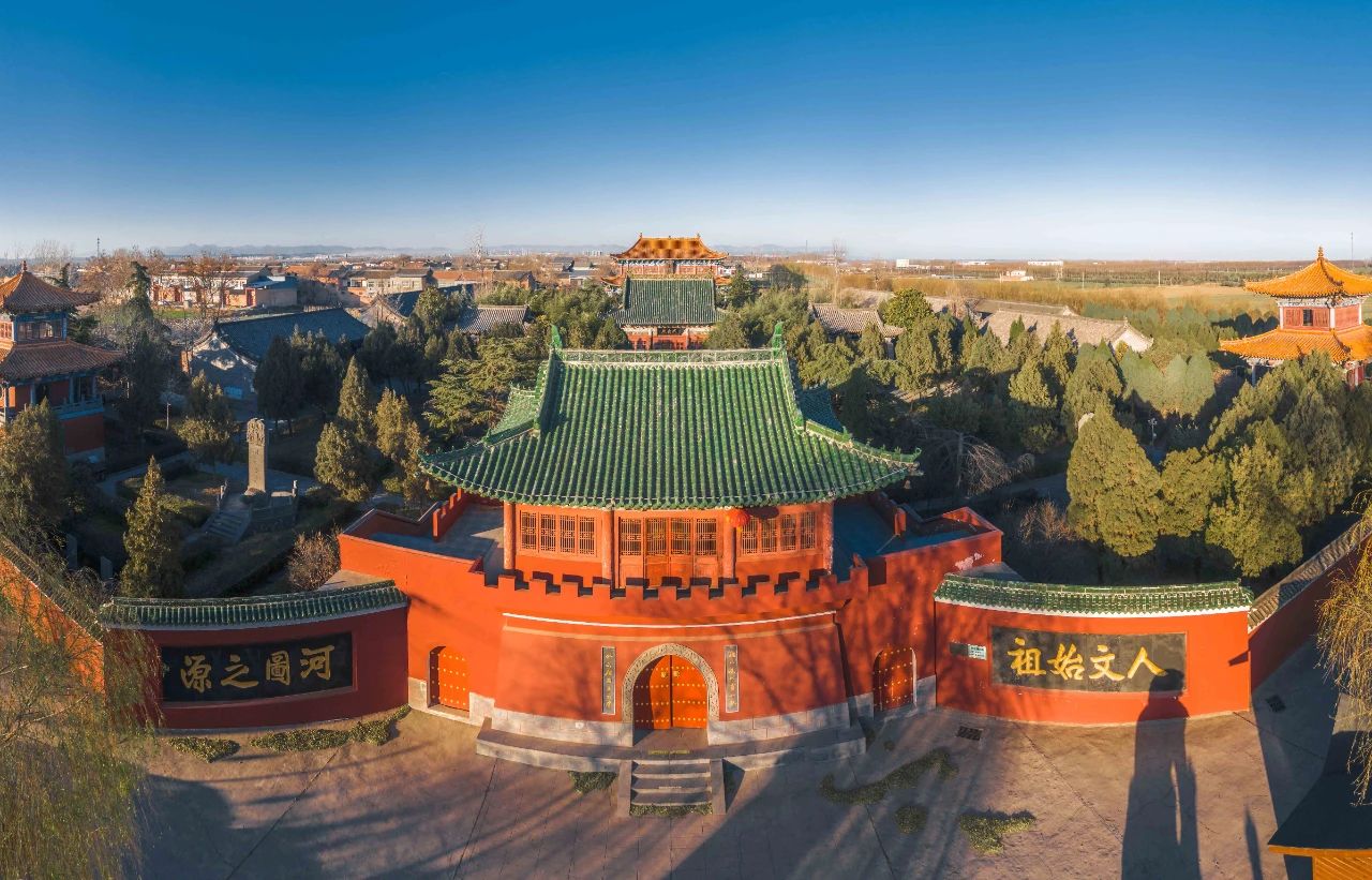 A scenic view of Luoyang Liuguogucheng