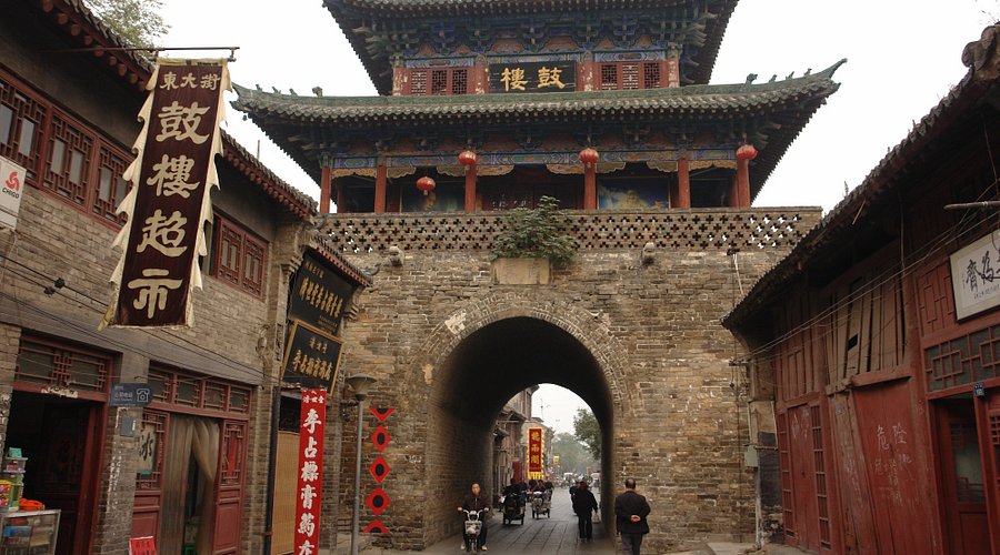 A scenic view of Luoyang Liuguogucheng