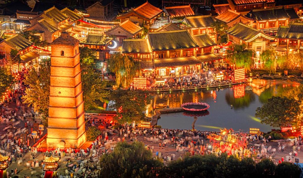 A scenic view of Luoyang Liuguogucheng