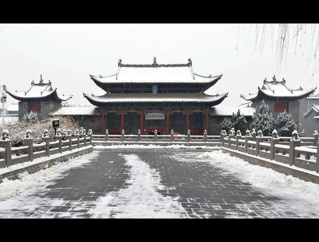 A scenic view of Luoyang Luzhehuiguan