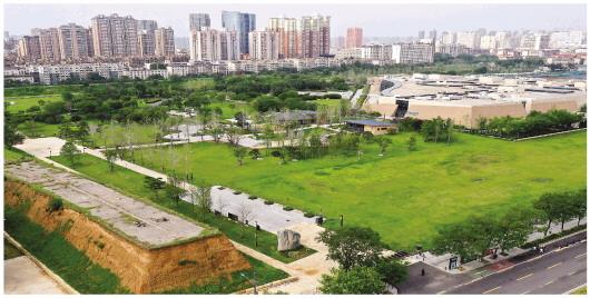 A scenic view of Luoyang Shixianggoushangchengyizhi