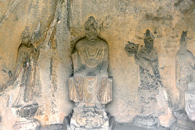 A scenic view of Luoyang Wanfoshanshiku