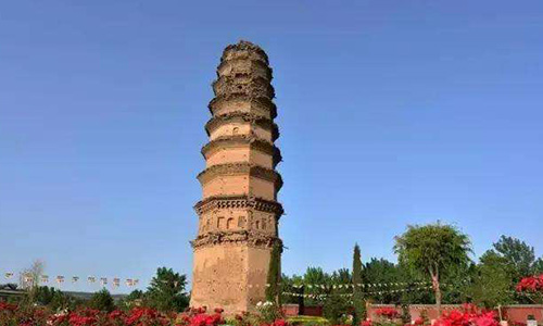 A scenic view of Luoyang Wuhuasita