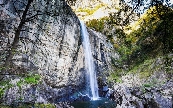 A scenic view of Luoyang Xinangongzhenguan