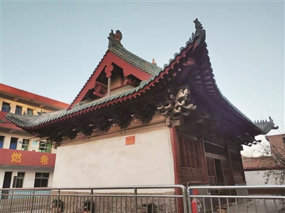 A scenic view of Luoyang Yanshixingfusi
