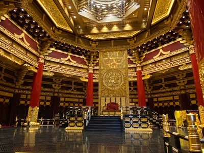 A scenic view of Luoyang Yiyangfuchangge