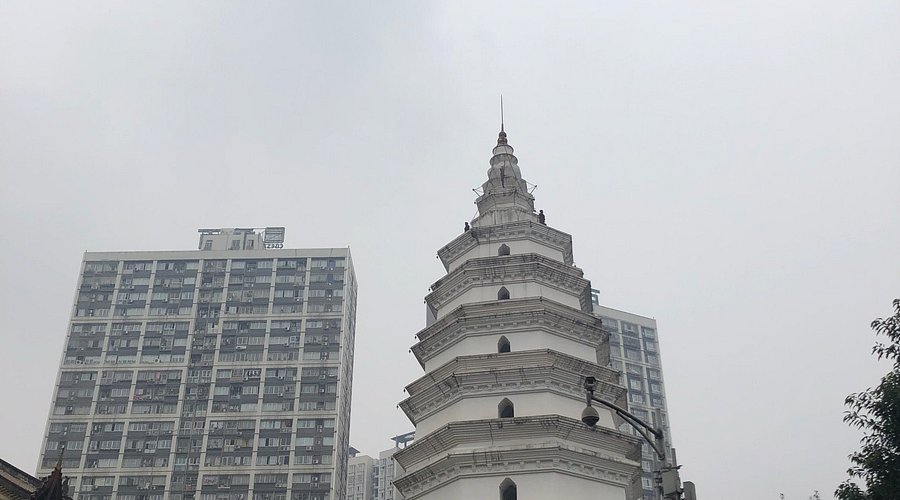 A scenic view of Luzhou Baoenta