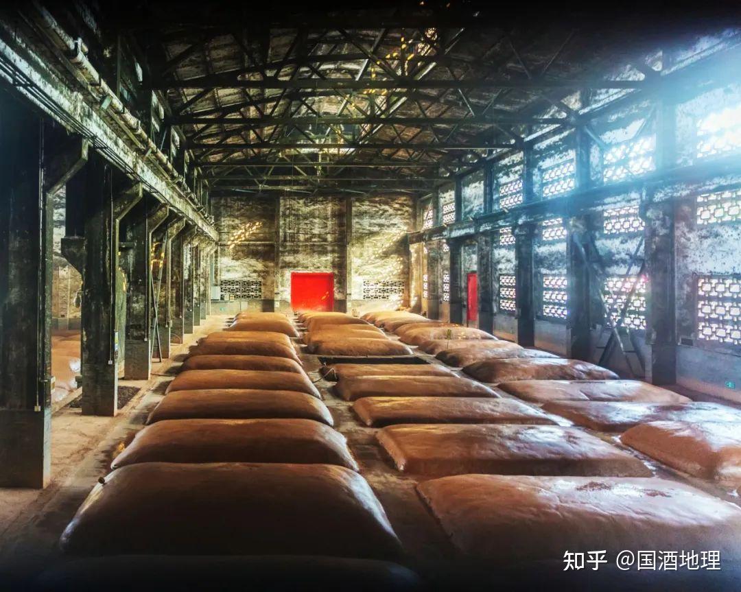A scenic view of Luzhou Daqu Laojiaochi