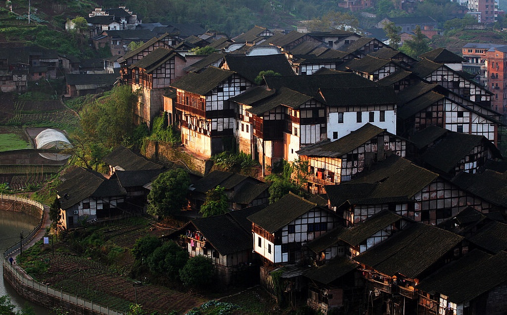 A scenic view of Luzhou Fubao Gujianzhuqun