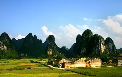 A scenic view of Luzhou Luopanzui Muqun