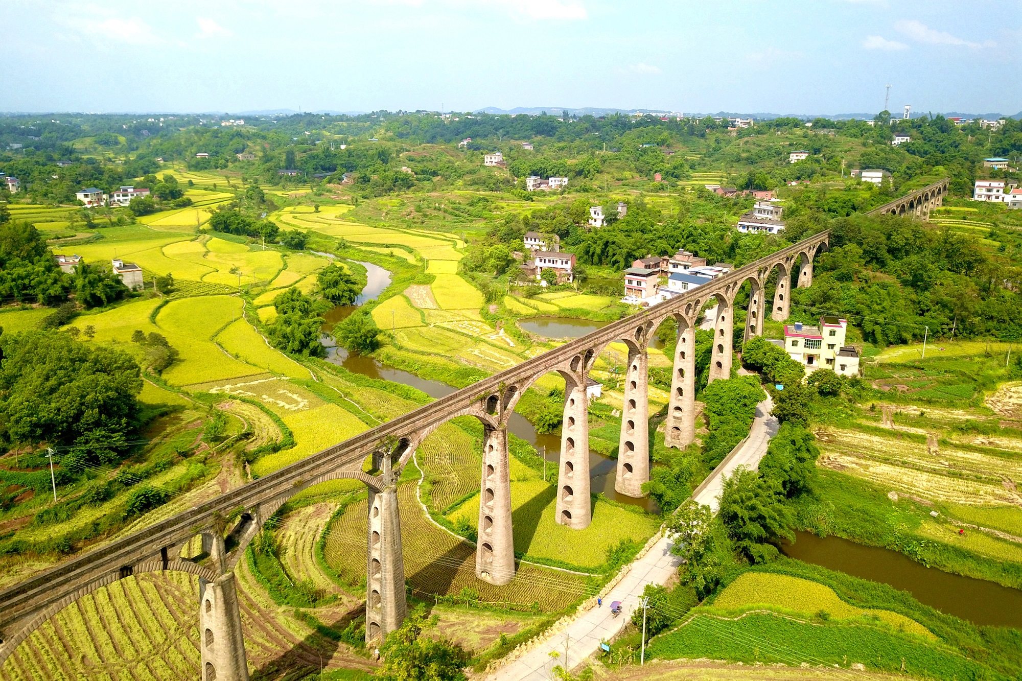 A scenic view of Luzhou Luxian Longqiaoqun