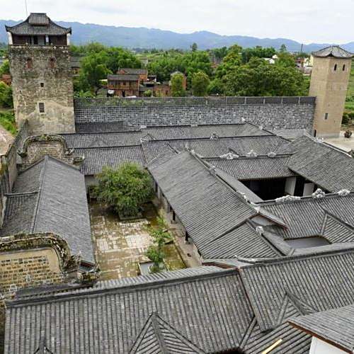 A scenic view of Luzhou Luxian Qushi Zhuangyuan