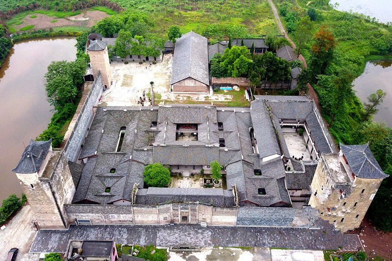 A scenic view of Luzhou Luxian Yuantongsi