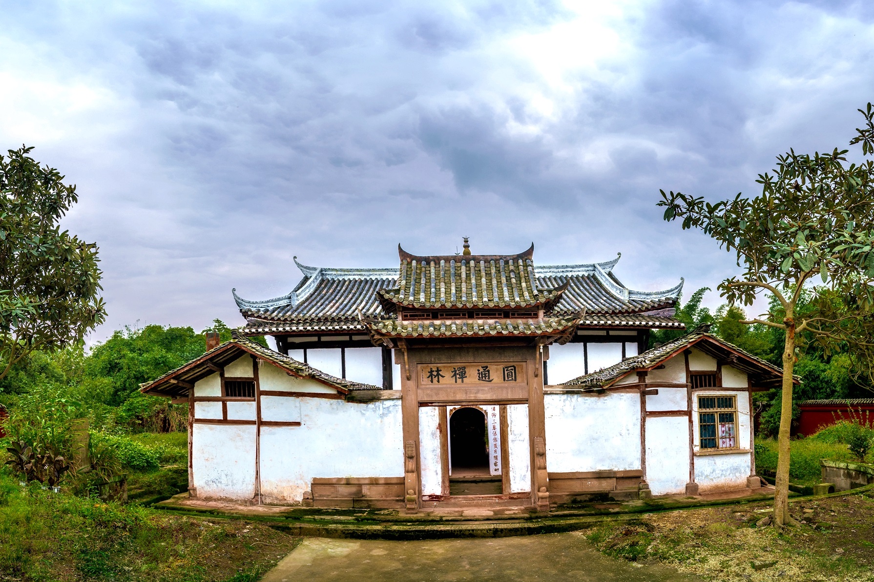 A scenic view of Luzhou Luxian Yuantongsi