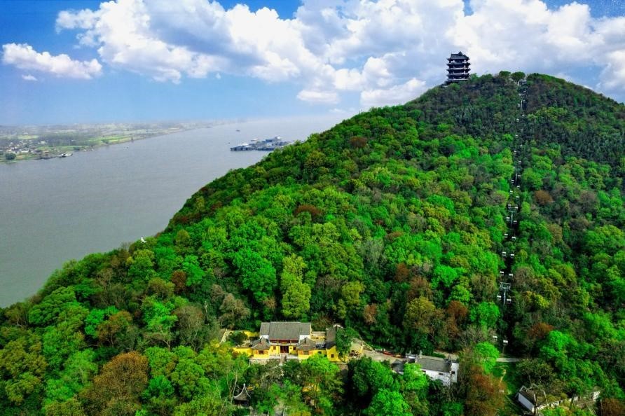 A scenic view of Maanshan Libai Mu