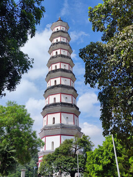 A scenic view of Maoming Gaozhou Baoguangta