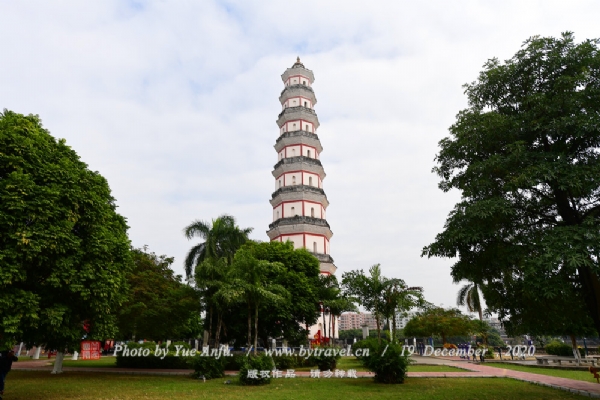 A scenic view of Maoming Gaozhou Baoguangta