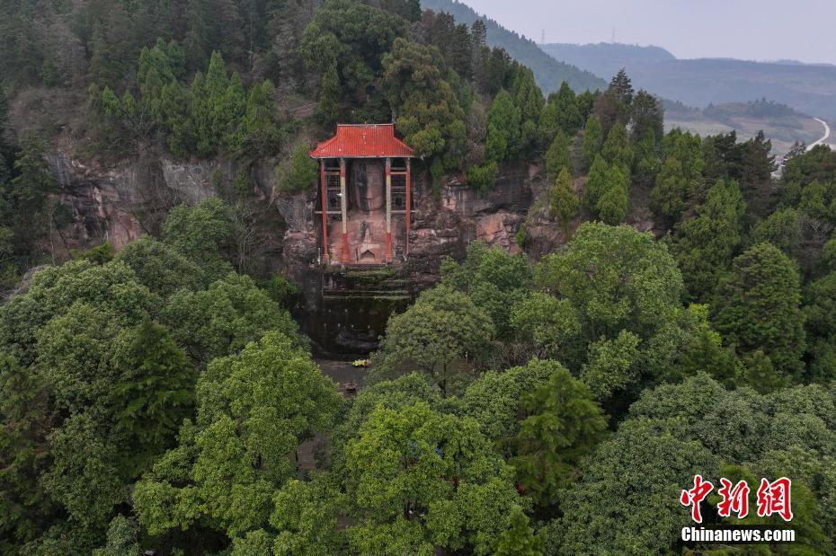 A scenic view of Meishan Niujiaozhai Shiku