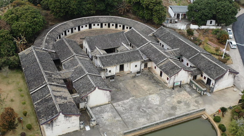 A scenic view of Meizhou Qiufengjia Guju