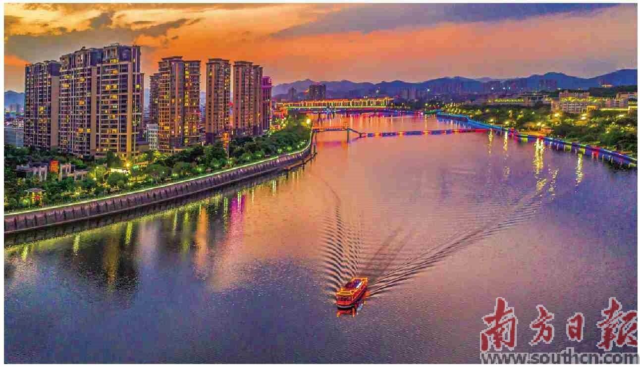 A scenic view of Meizhou Renjinglu Rongludi