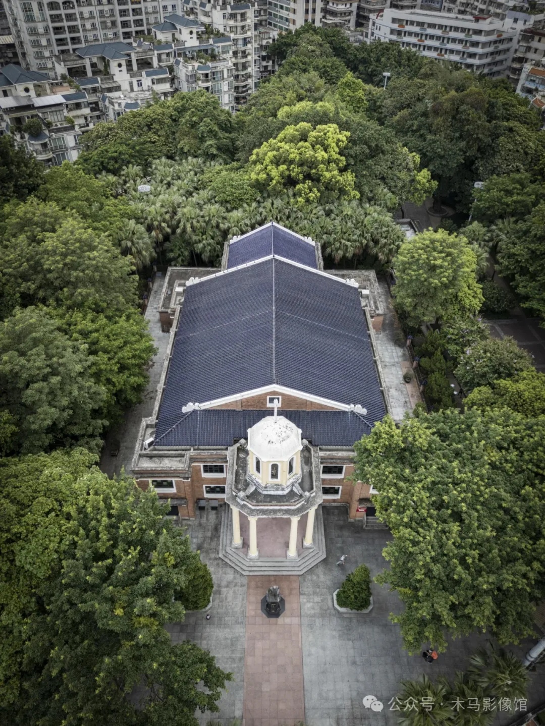 A scenic view of Meizhou Sanhe Zhongshan Jiniantang