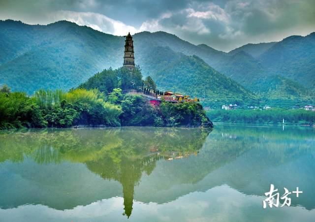 A scenic view of Meizhou Shixiongshan Yizhi