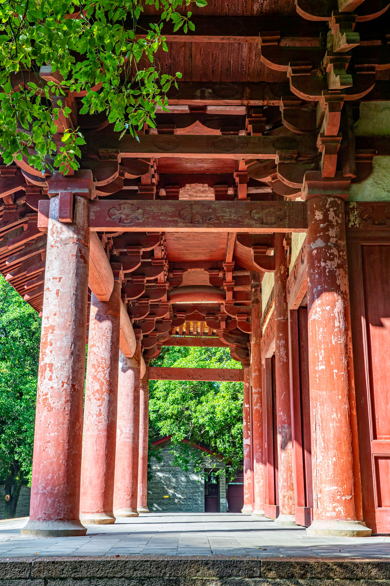 A scenic view of Mianyang Hualinsi Dadian