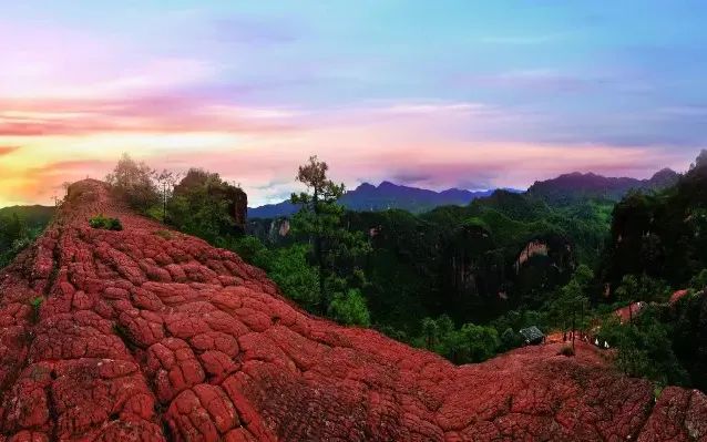 A scenic view of Mianyang Laojunshan Xiaodong Yizhi