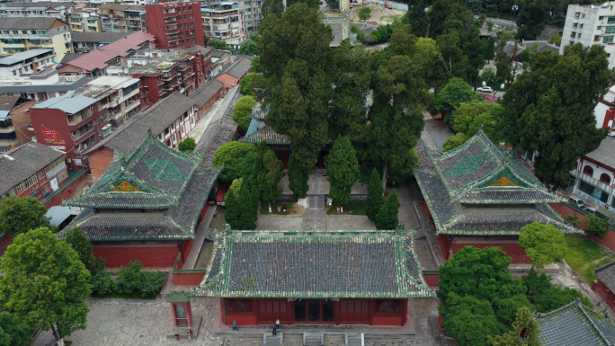 A scenic view of Mianyang Pingwu Baoensi