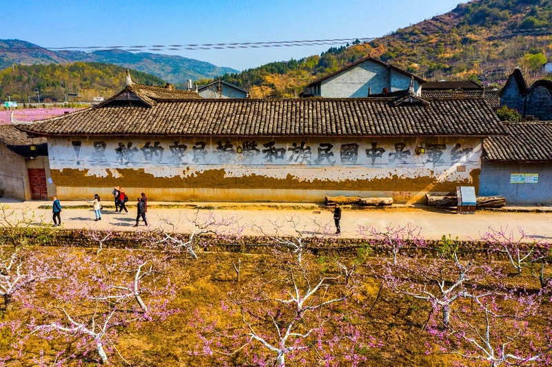 A scenic view of Mianyang Qinglinkou Gujianzhuqun