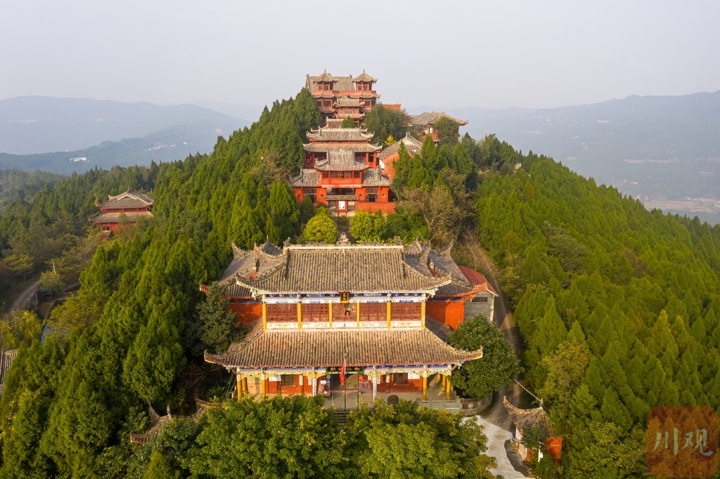 A scenic view of Mianyang Qiqushan Damiao
