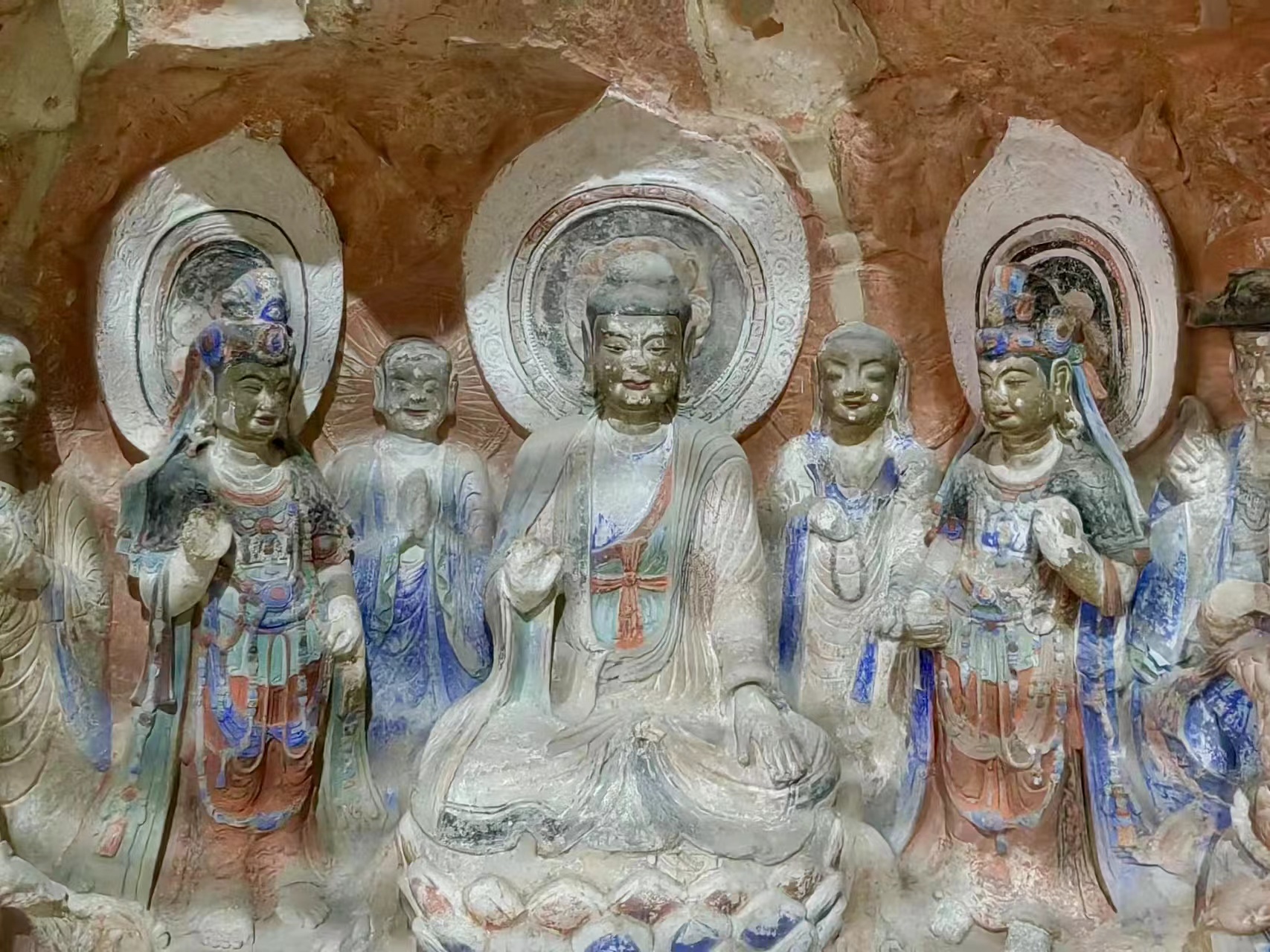 A scenic view of Mianyang Wolongshan Qianfoyan Shiku