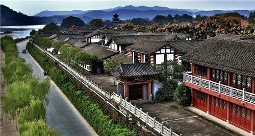 A scenic view of Nanchong Nanbu Guanyinan Dadian