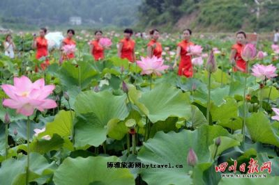 A scenic view of Nanchong Nanbu Guanyinan Dadian