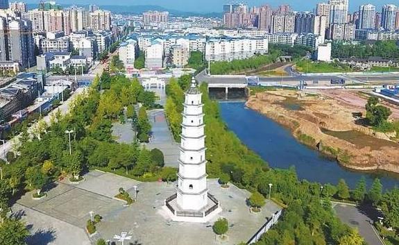 A scenic view of Nanchong Wuliang Baota