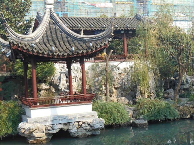 Experience the Vibrant Life of Nanjing Ganxi Zhaidi: Top Attractions and Activities