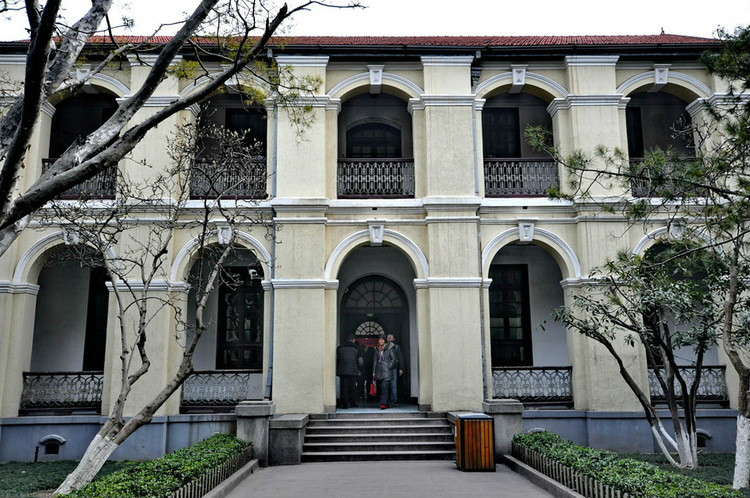 A scenic view of Nanjing Sunzhongshan Linshi Dazongtongfu Ji Nanjing Guominzhengfu Jianzhu Yicun