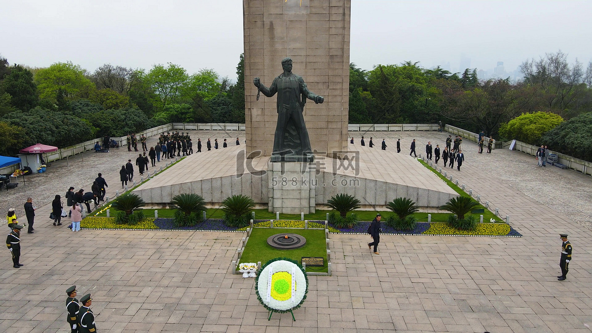 A scenic view of Nanjing Yuhuatai Lieshi Lingyuan