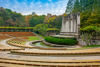 A scenic view of Nanjing Zhongshan Jianzhu Yizhi