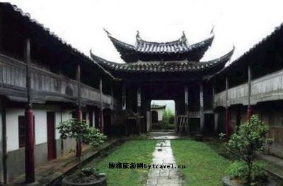A scenic view of Nanping Baoyansi Dadian