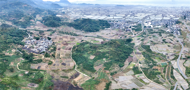 A scenic view of Nanping Chihu Yizhi