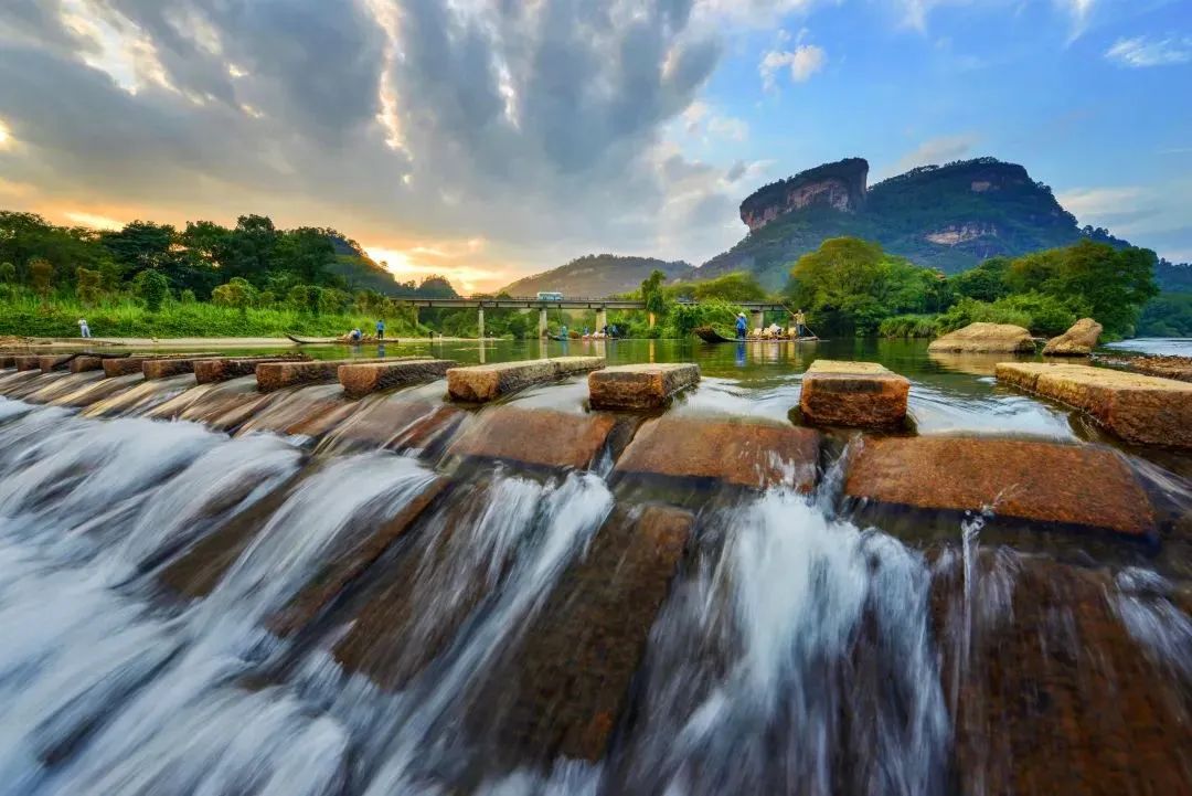 A scenic view of Nanping Mindongbei Langqiao Yuqingqiao
