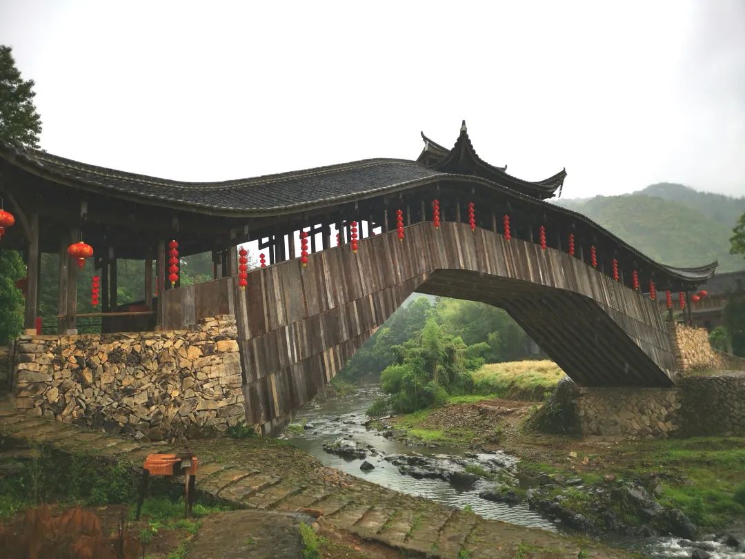 A scenic view of Nanping Mindongbei Langqiao Yuqingqiao