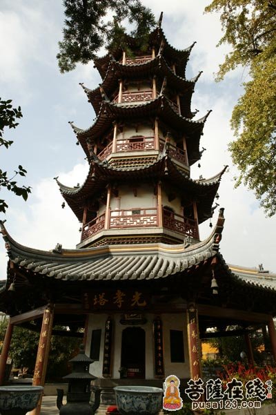 A scenic view of Nantong Tianningsi